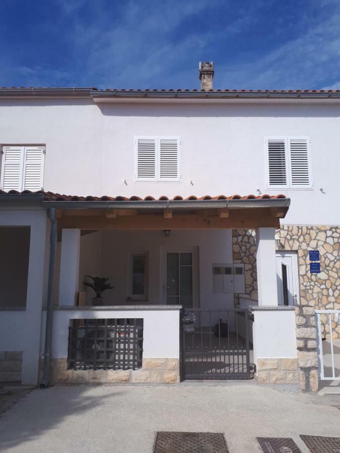 Kuca Za Odmor Pende Villa Banjol Kültér fotó